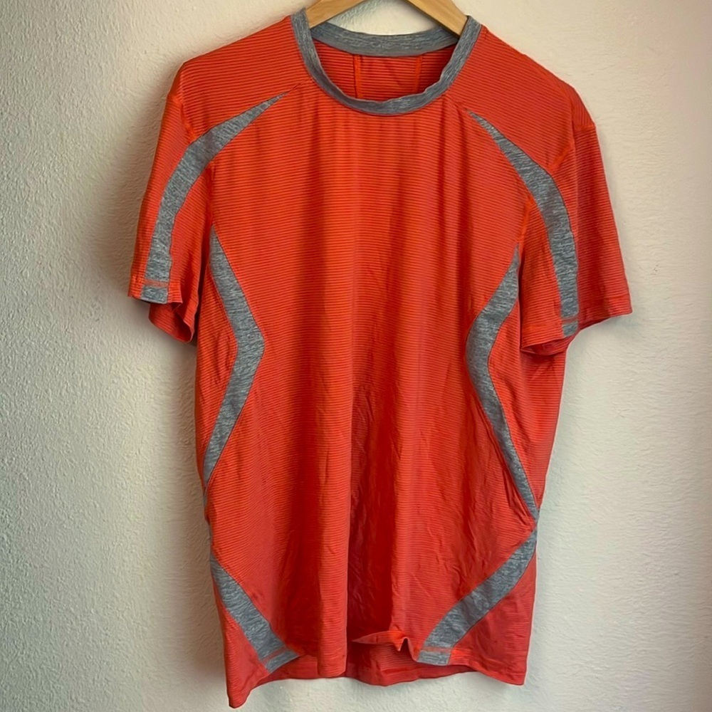 Lululemon men’s shirt size L